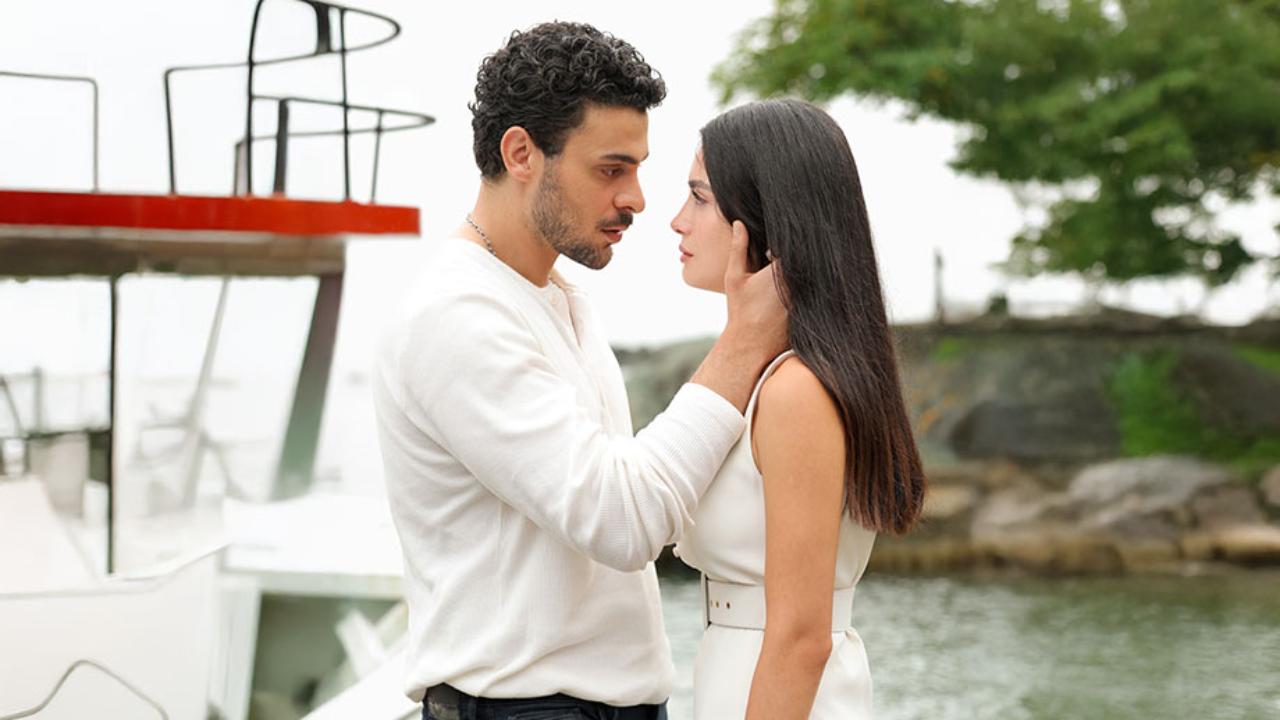 مسلسل عيناك كالبحر الاسود الحلقة 13 الثالثة عشر مترجمة